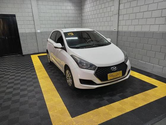 HYUNDAI HB20S 1.0 COMFORT PLUS 12V FLEX 4P MANUAL HYUNDAI HB20S 1.0 COMFORT PLUS 12V FLEX 4P MANUAL